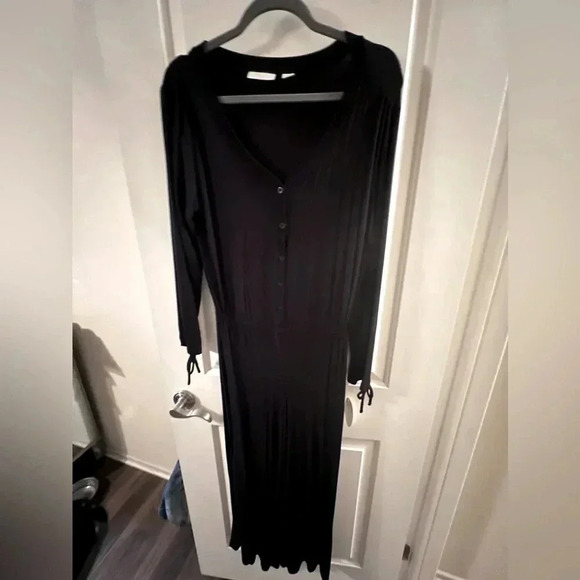 NWT- Nordstrom Lingerie- Modal/Spandex, soft as butter black sleeper jumper- - Picture 1 of 3